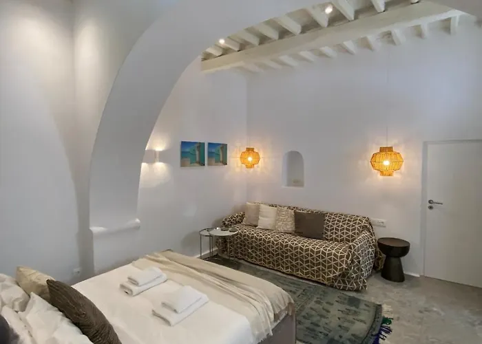 Mooi Downtown Mykonos Town